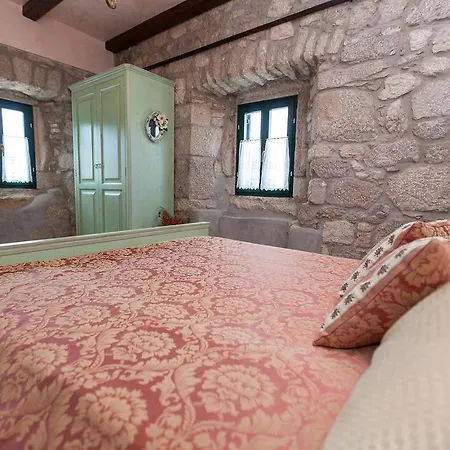 Villa Hedonia *