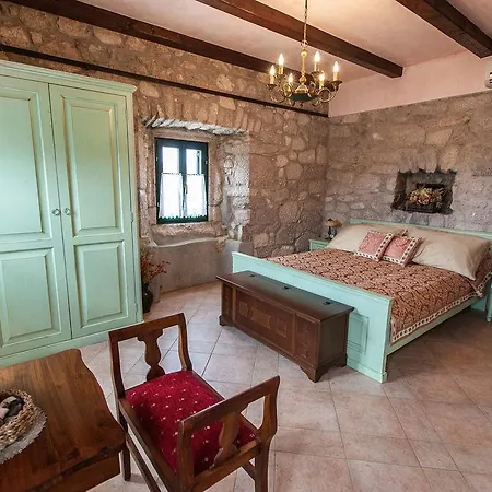 Hedonia Villa *