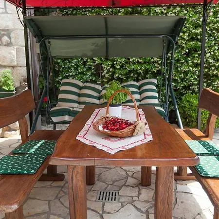 Villa Hedonia Grižane